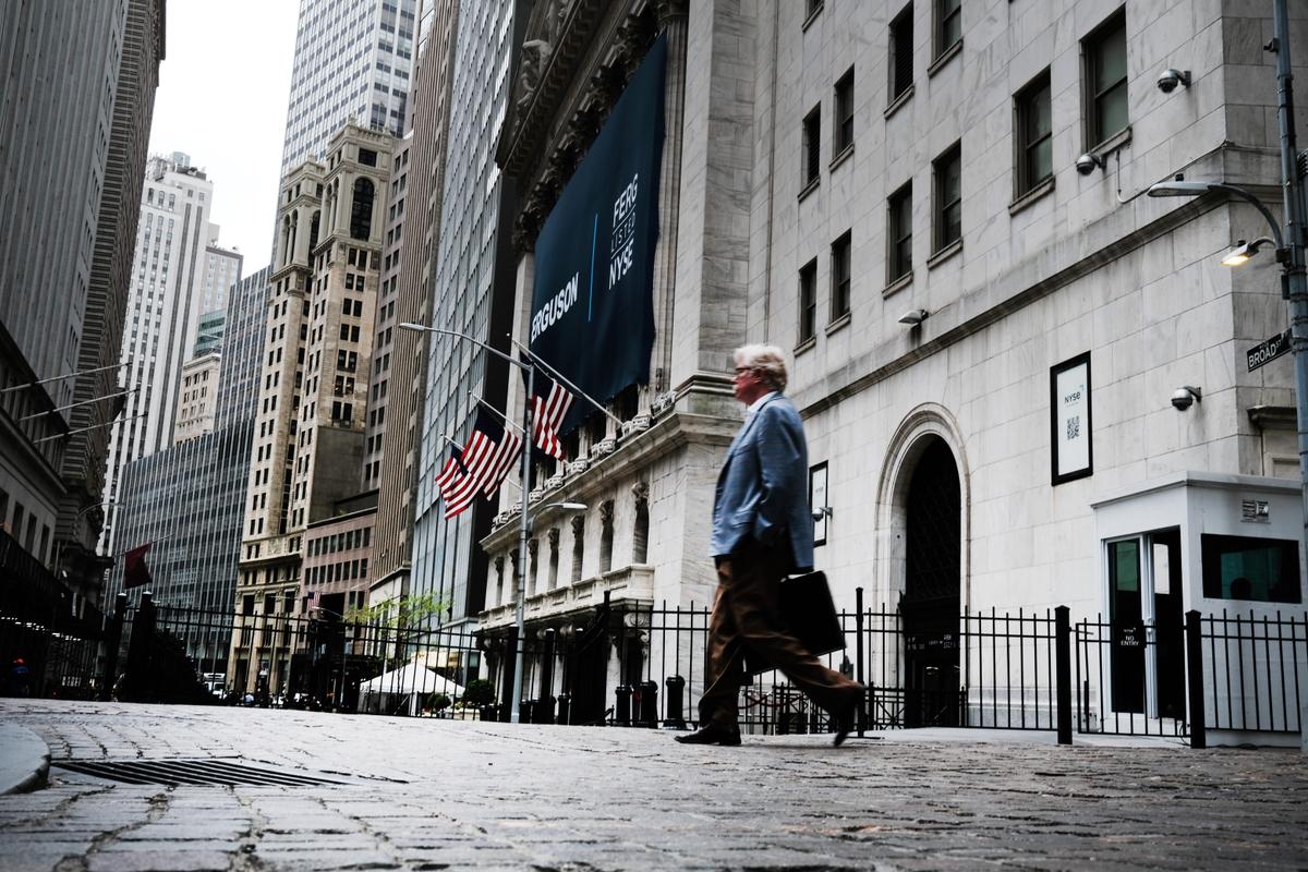 May Economic Survey Shows a Decline in US Economic Growth and Faster Inflation