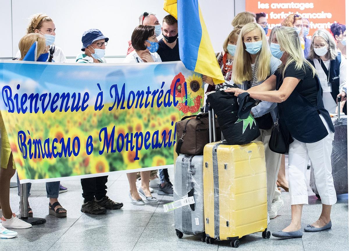 Second Federal Flight Carrying Ukrainians Bound for Canada Lands in Montreal