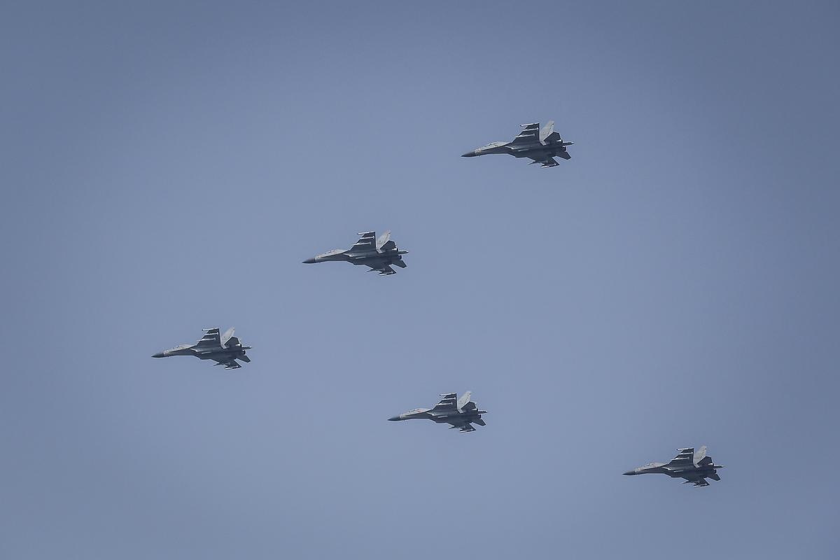 Taiwan Saw Over 1,700 Chinese Military Air Incursions in 2022: Report