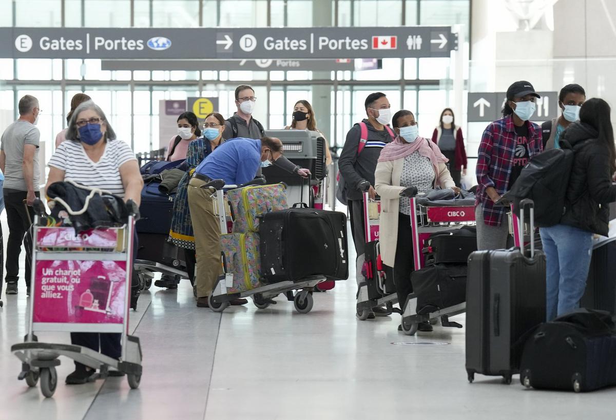 Federal Ministers Say They’re Working on Measures to End Delays at Airports