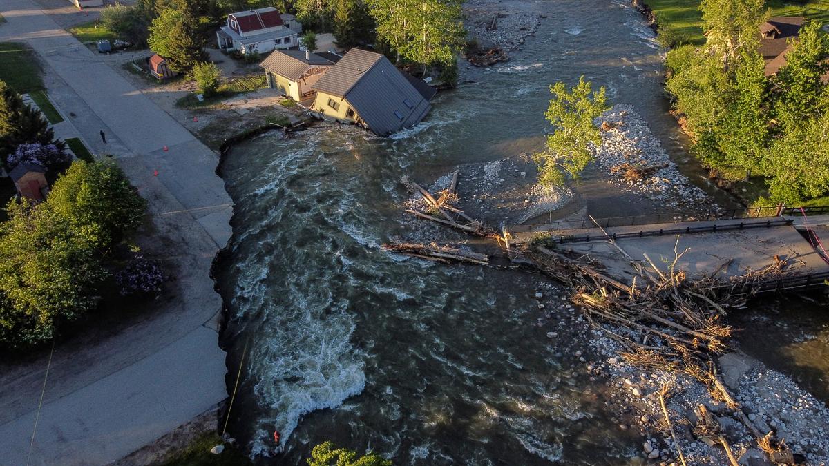Gateway Towns to Yellowstone Become Dead Ends After Flood