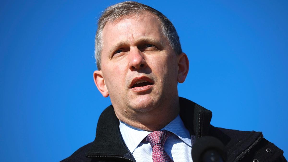 Congressman Reveals Cause of Death of Teenage Daughter