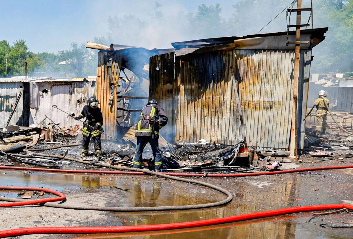 3 Killed, 18 Injured in Ukrainian Artillery Attack on Donetsk Market, Separatists Say