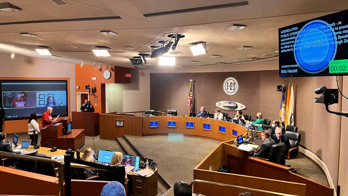 Huntington Beach City Council Votes for Measure to Bypass Elected Attorney