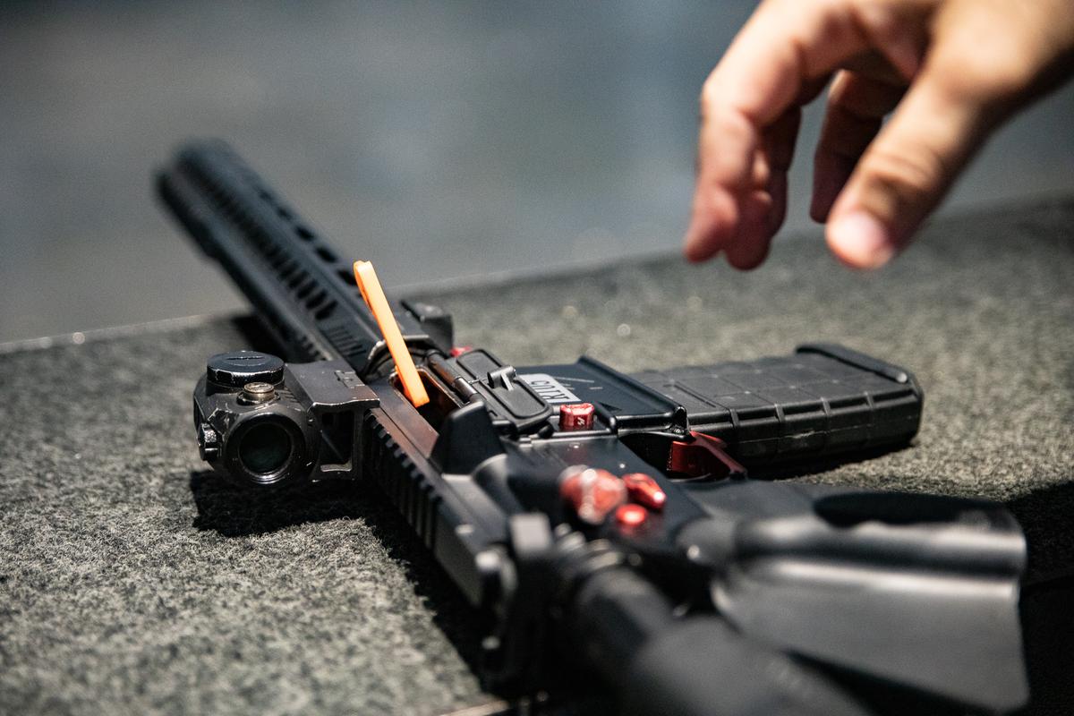 Texas Lawmakers Advance Bill to Raise Age for Buying Semiautomatic Rifles to 21