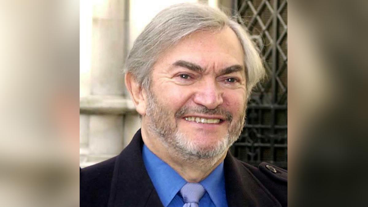 Monty Norman, Composer of the James Bond Theme, Dies at 94