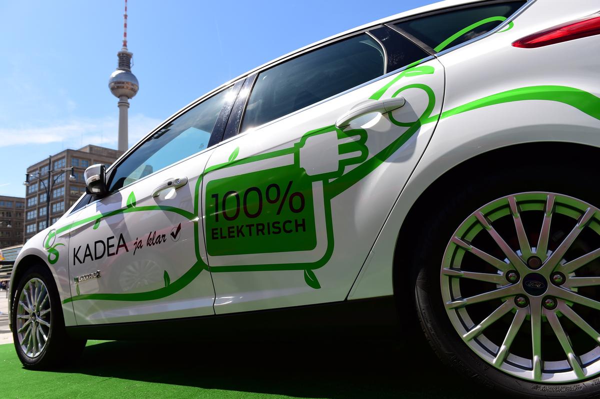 Battery Replacement of Family’s EV Ford Focus Would Cost More Than Car Itself
