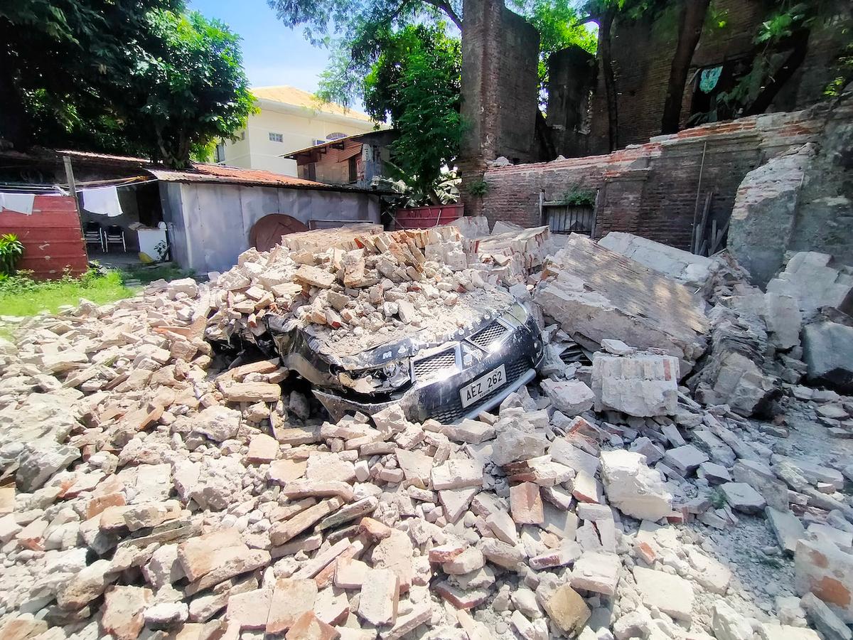 7.0 Magnitude Earthquake Hits Northern Philippines; 10 Dead