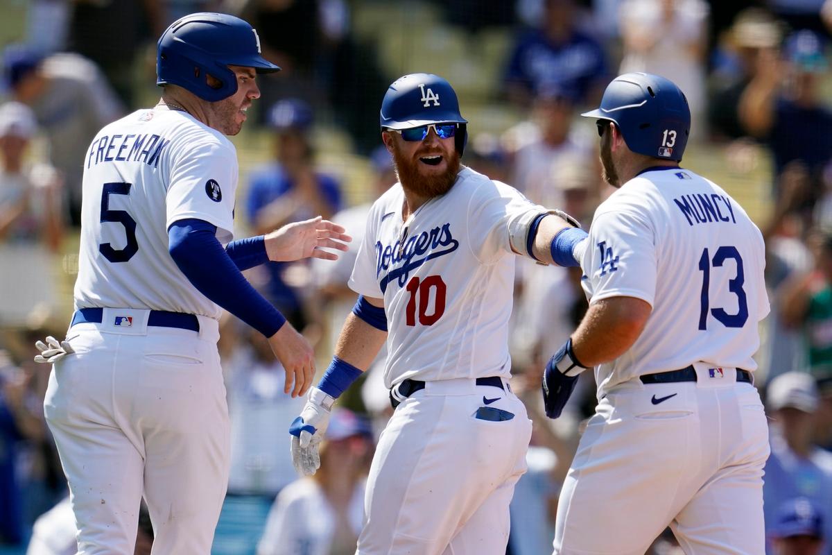 Turners Turn It Around, Dodgers Rally to Beat Giants 7–3