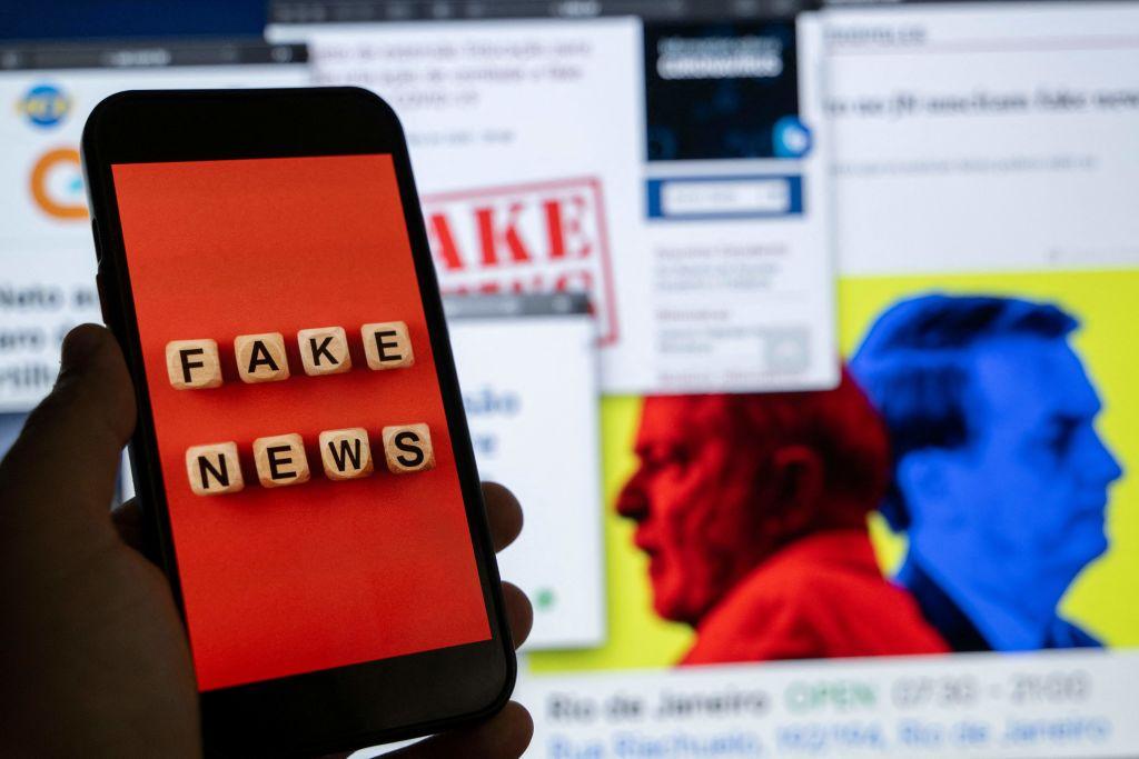 Judge Halts US Visa Crackdown on Global Disinformation Experts
