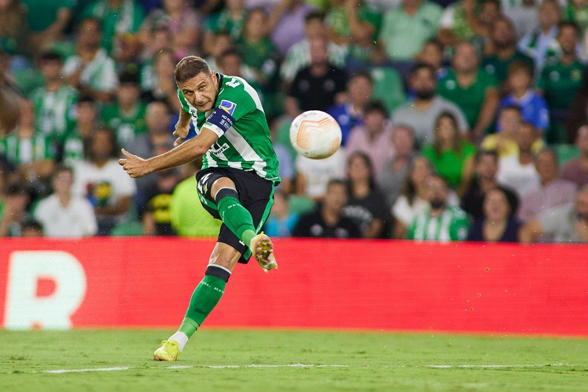 Joaquin Sanchez Helped Real Betis to Head Europa League Group C and Broke Record as the Oldest Scorer at 41