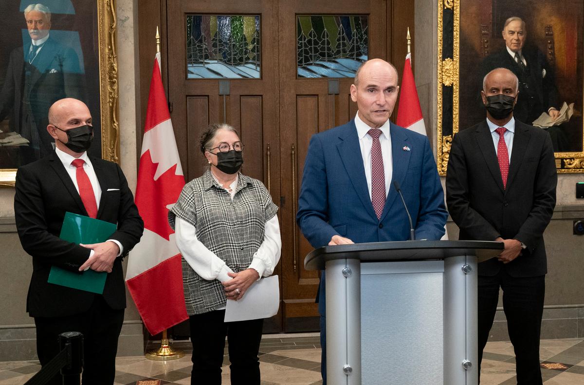 Fiscal Room Tightening as Economy Teeters, Associate Finance Minister Says