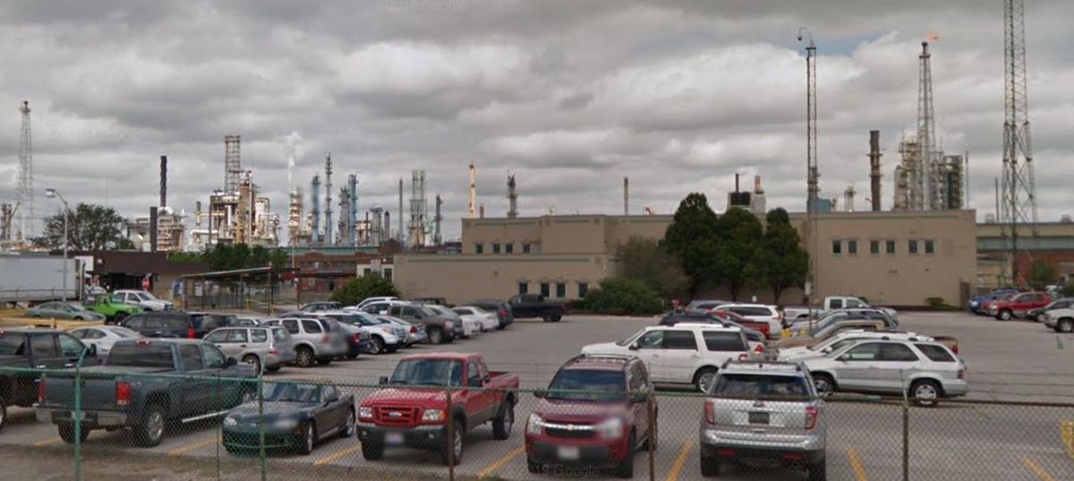 Oil Refinery in Ohio That Provides Gas for Midwest ‘Shut Down’ After Fire