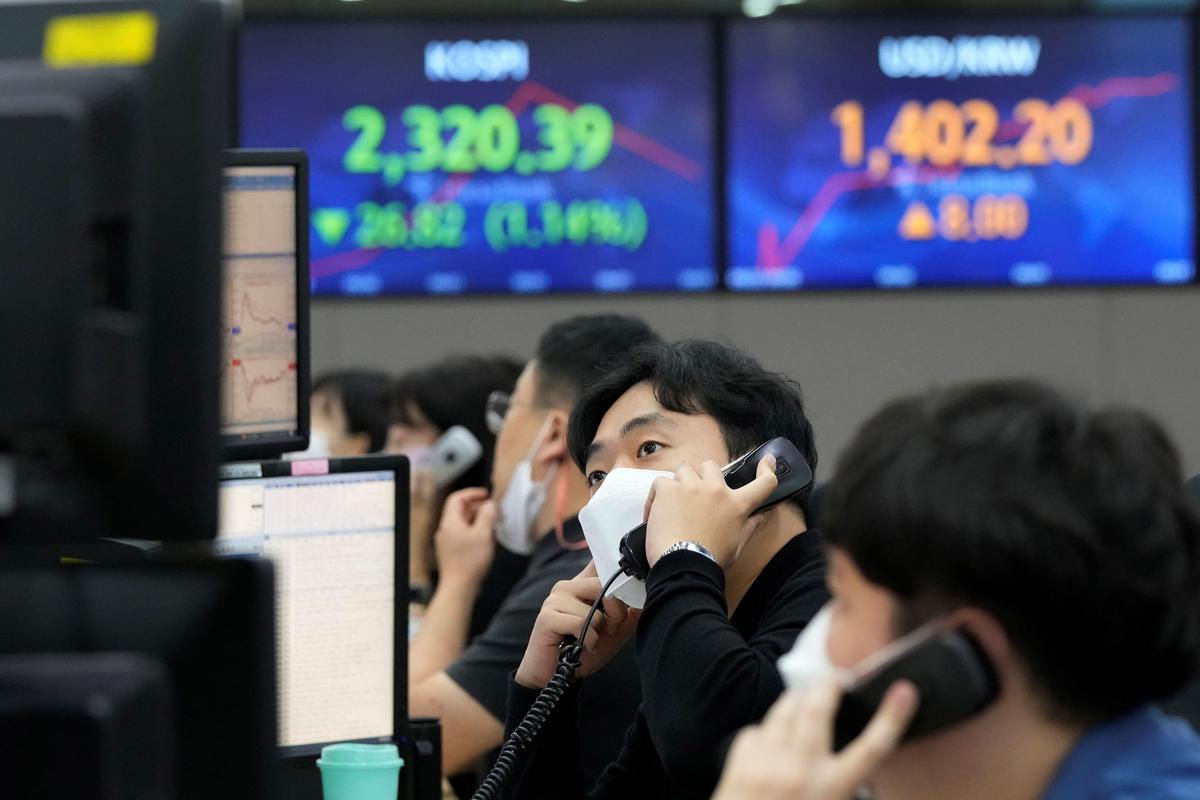 Global Stocks Fall After Fed Steps Up Inflation Fight