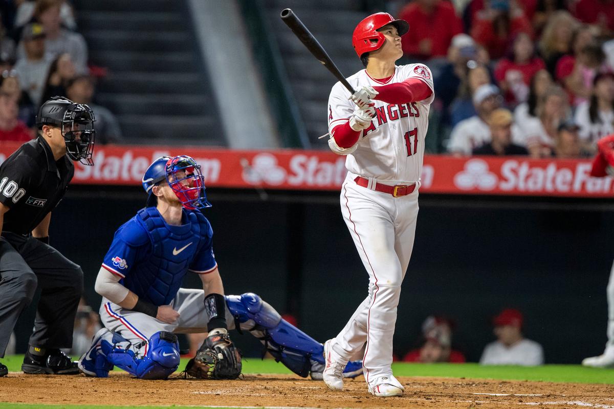 Detmers Pitches Angels Past Rangers 4–1 for 5th Straight Win
