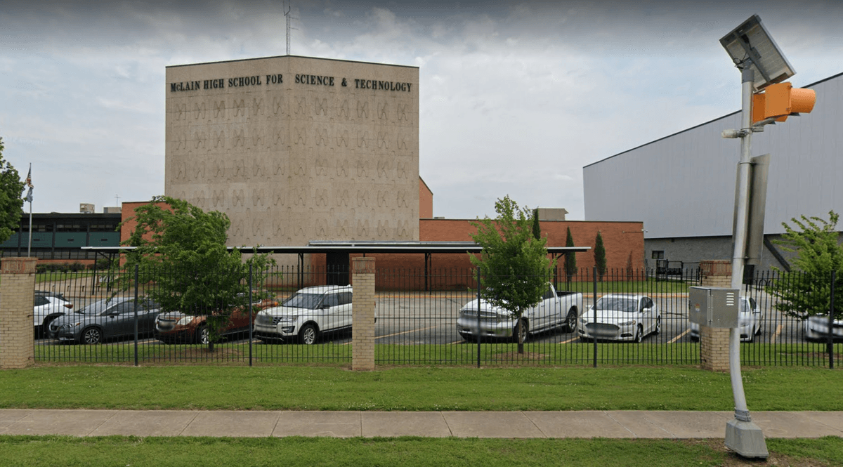 1 Teen Killed, 1 Wounded in Tulsa Homecoming Game Shooting