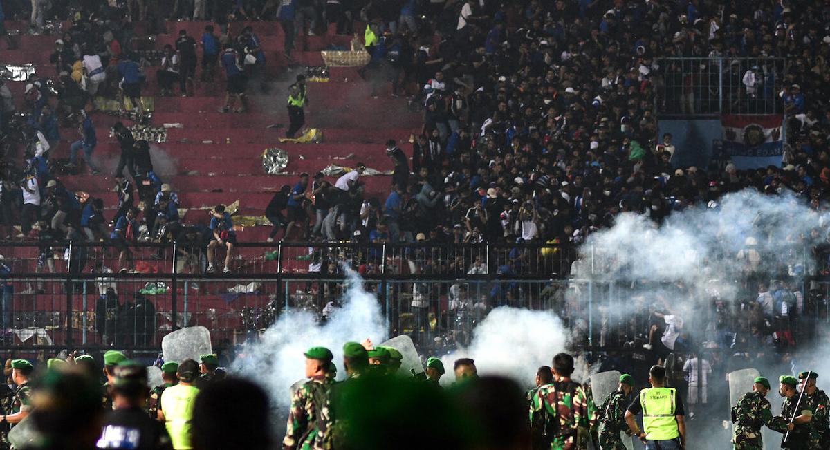 Indonesia’s President Orders Temporary Suspension of Soccer Matches After Deadly Stampede
