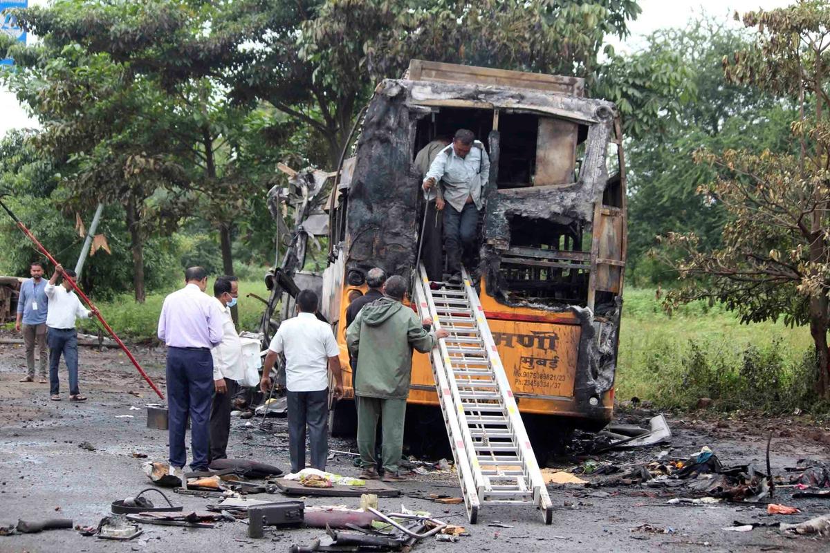 Bus Catches Fire in West India, Killing 12 and Injuring 43