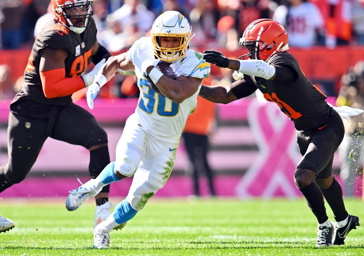 Chargers Hang on to Beat Browns 30–28 After Coach’s Gamble