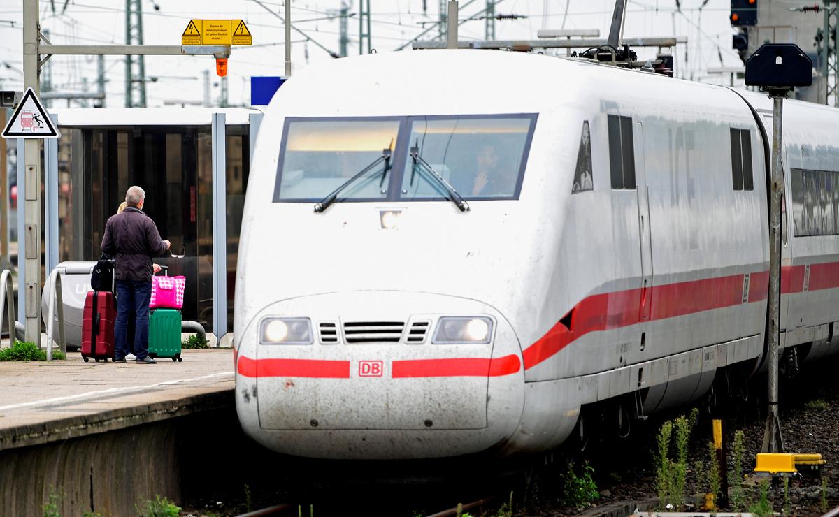 ‘Malicious and Targeted’ Sabotage Halts Rail Traffic in Northern Germany