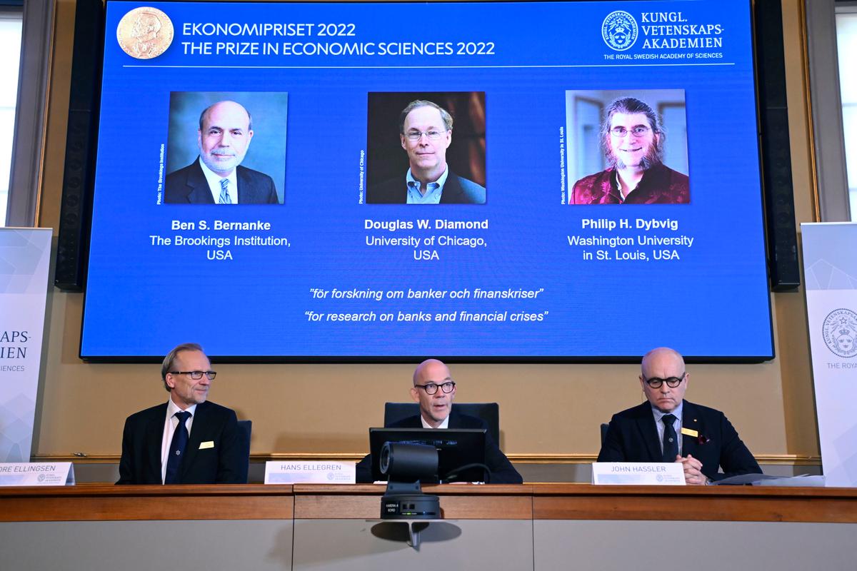 3 Economists, Including Former Fed Chair Bernanke, Win Nobel Prize