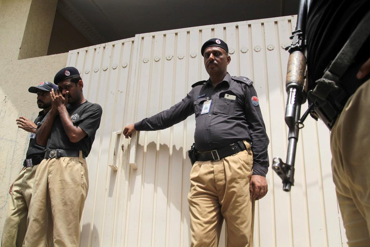 Bodies Left to Rot on Rooftop of Pakistani Hospital Sparks Public Outcry