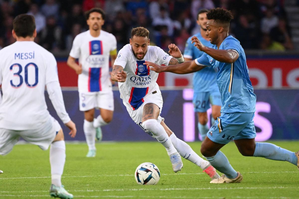 Messi inspires PSG to 4–3 win over Troyes