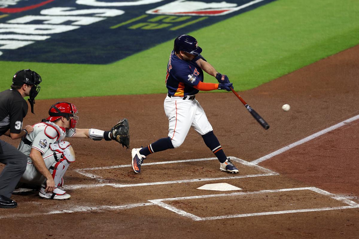 Astros Beat Phillies to Tie World Series at 1–1