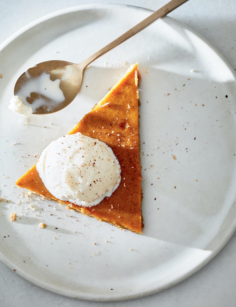 Pumpkin Pie Bars a Smart Solution for Serving a Thanksgiving Crowd
