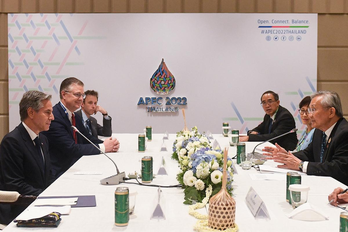 4 US Lawmakers Oppose Hong Kong Chief Executive’s Attendance at APEC Summit