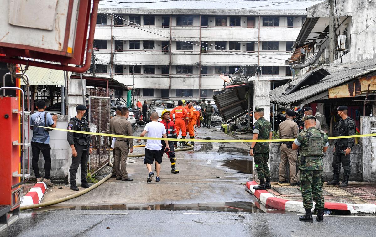 Car Bomb Kills 1, Hurts Nearly 30 in Southern Thailand: Police