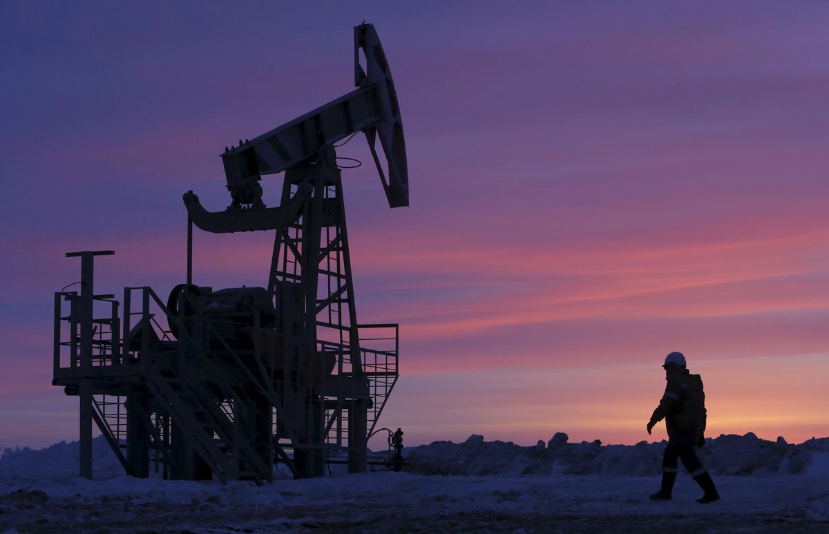 Russia’s January-November Oil Output up 2 Percent Ahead of EU Ban, Price Caps