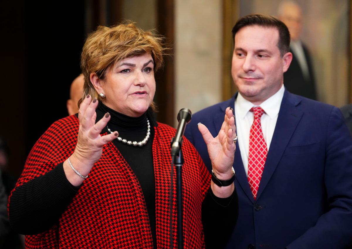 Liberals Drop Bill C-21 Gun Control Amendments That Would Ban Large Number of Rifles