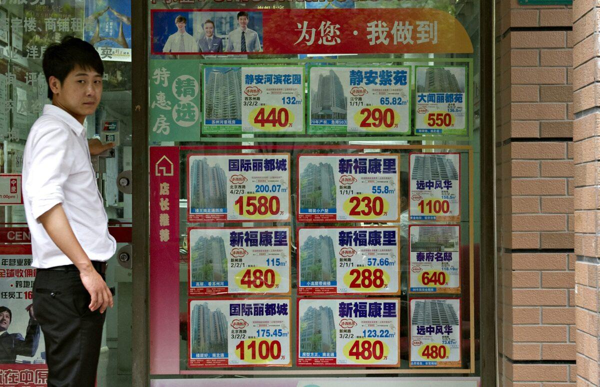 Shanghai Luxury Properties Panic for Discount Sale as Wealthy People Prepare to Flee