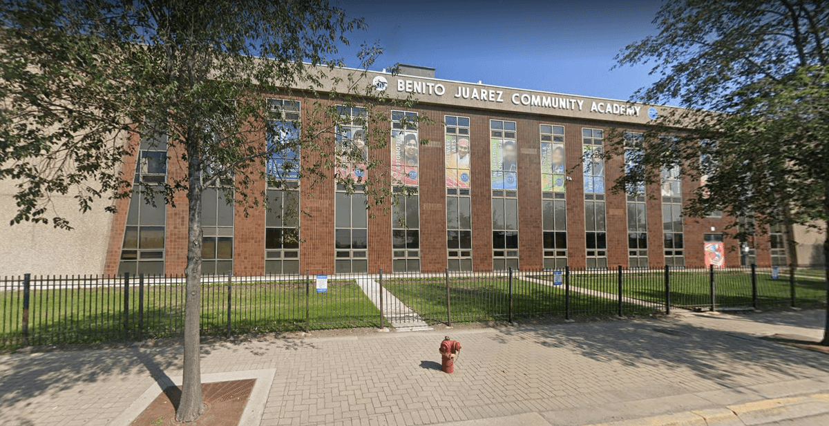 2 Students Killed, 2 Wounded in Shooting Near Chicago School