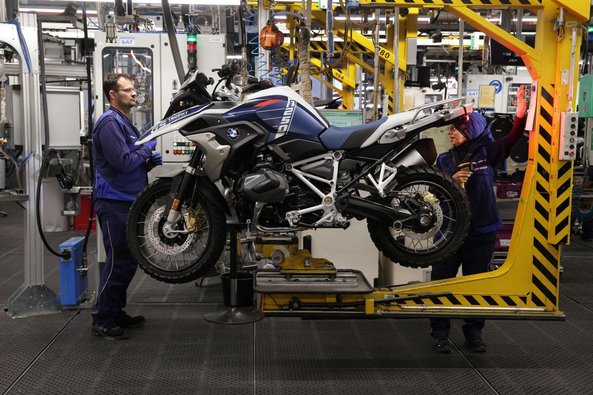 German Business Confidence Brightens More Than Expected