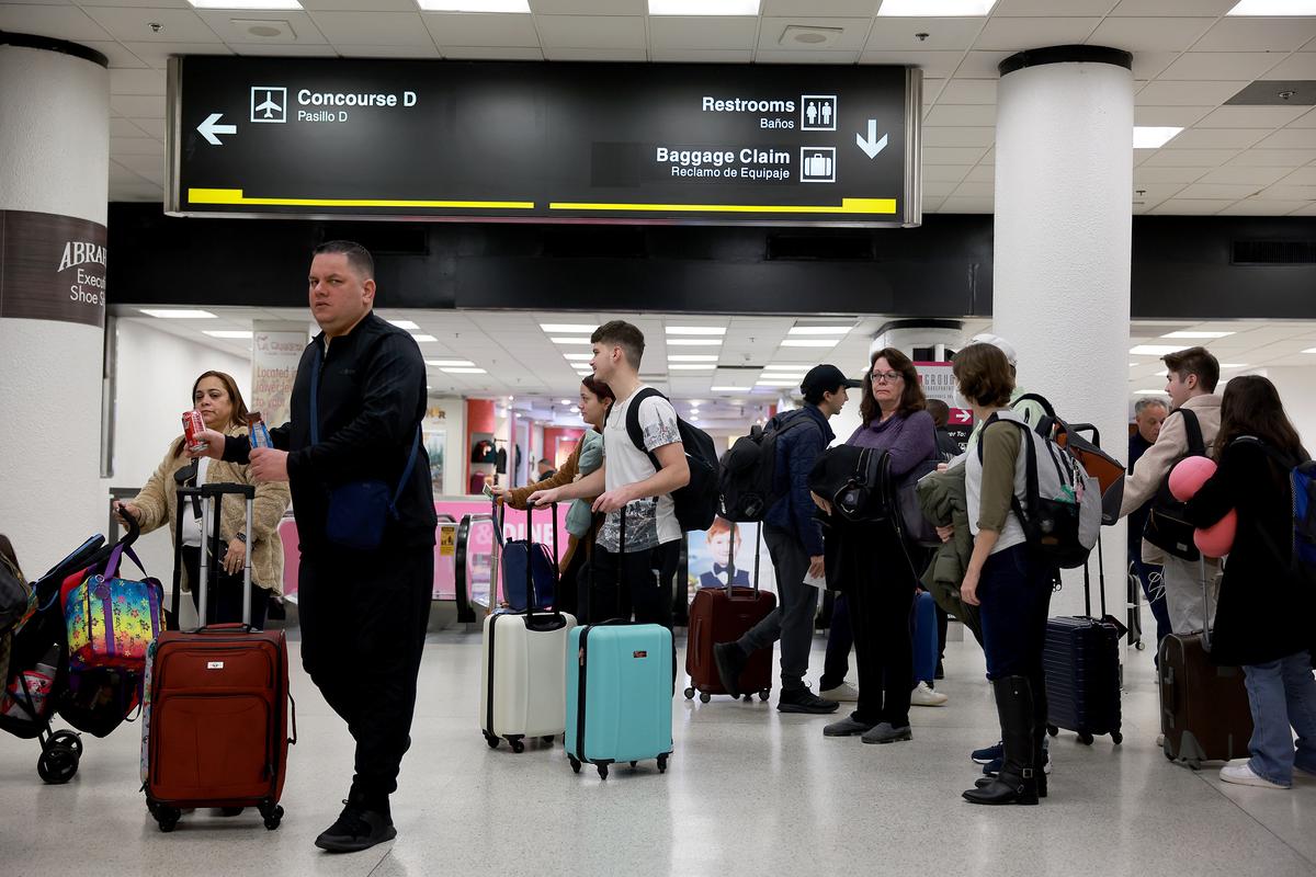 Bipartisan Group of 37 AGs Urging Stronger Protections for Airline Customers