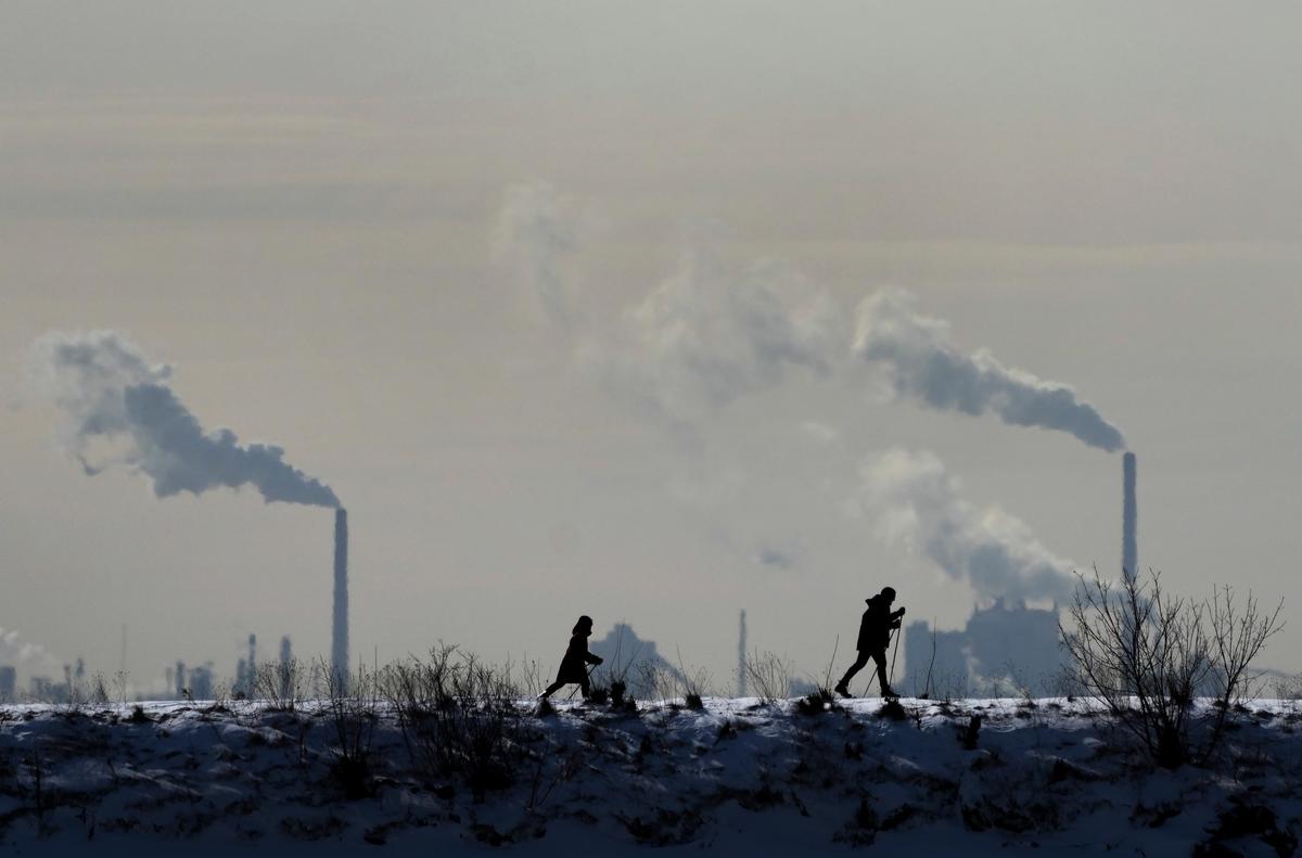 Ottawa’s Climate Reporting Goal Said to Be ‘Onerous’ for Small Business