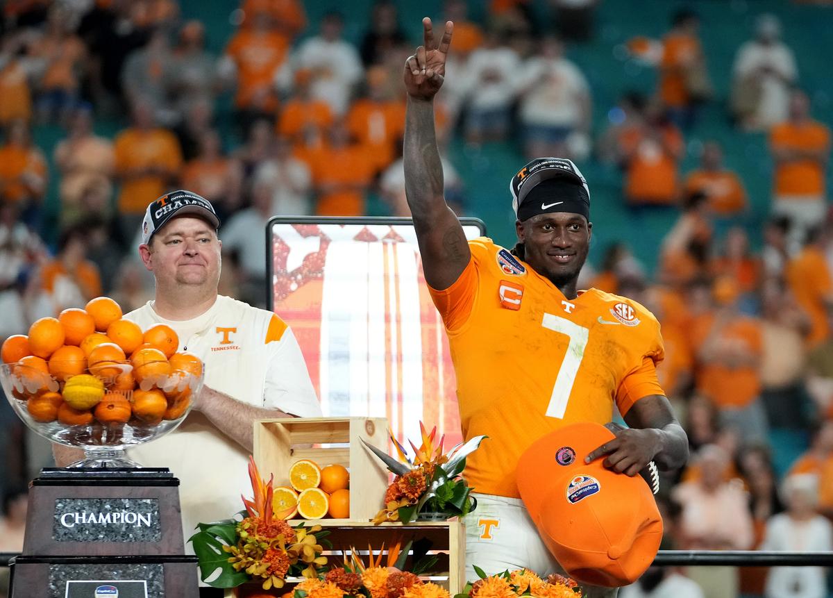 No. 6 Tennessee tops No. 10 Clemson 31–14 in Orange Bowl