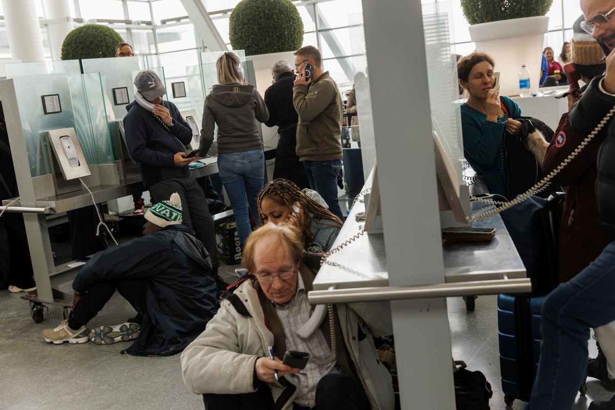 97% of Air Passenger Complaint Outcomes Go Untracked by Transport Regulator: Report