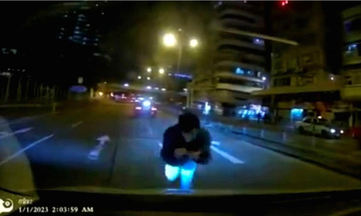 Man Who Threw Himself Onto Moving Car Arrested on Suspected Fraud