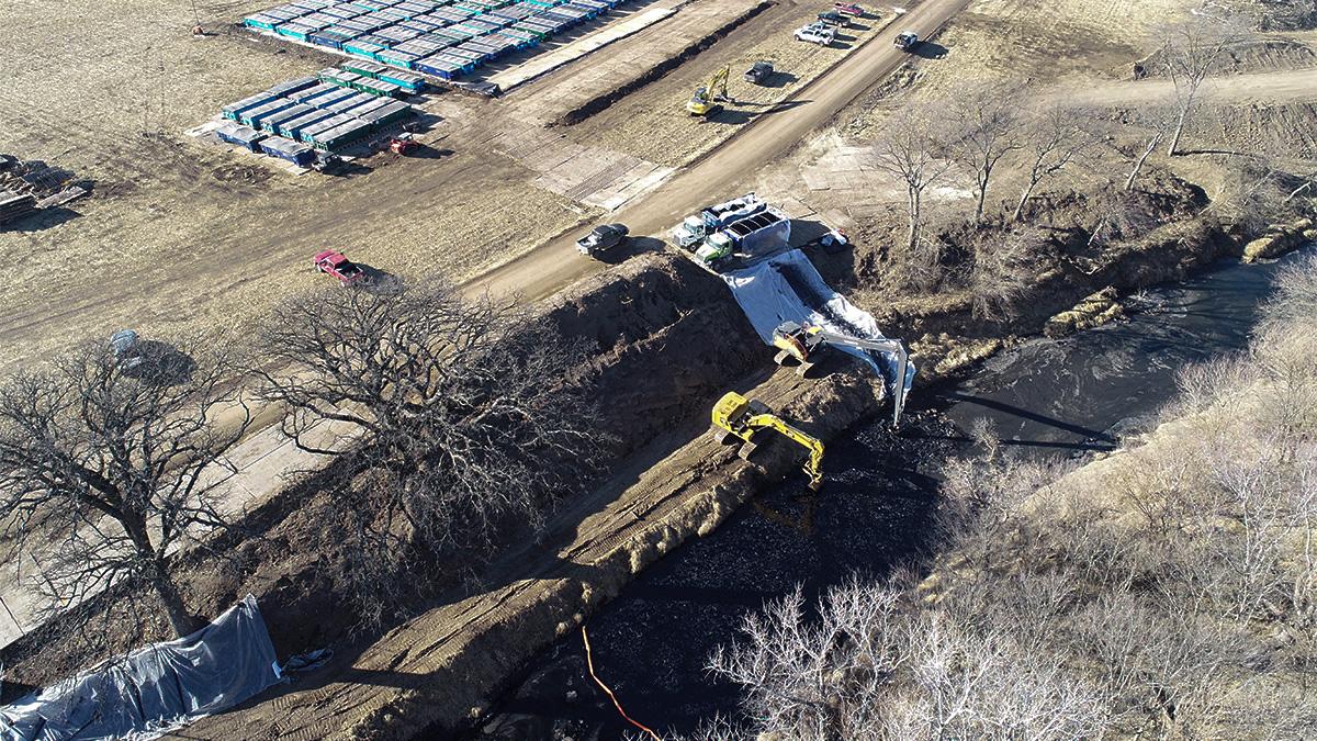 Locals Respond to Cleanup Efforts of 500,000-Gallon Keystone Pipeline Oil Spill: ‘Never Been Through Something of This Magnitude’