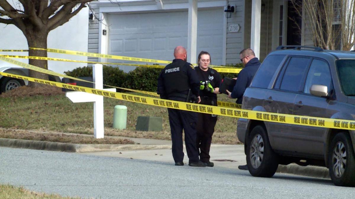 Police: Father Killed 4 Relatives, Self in Weekend Shooting
