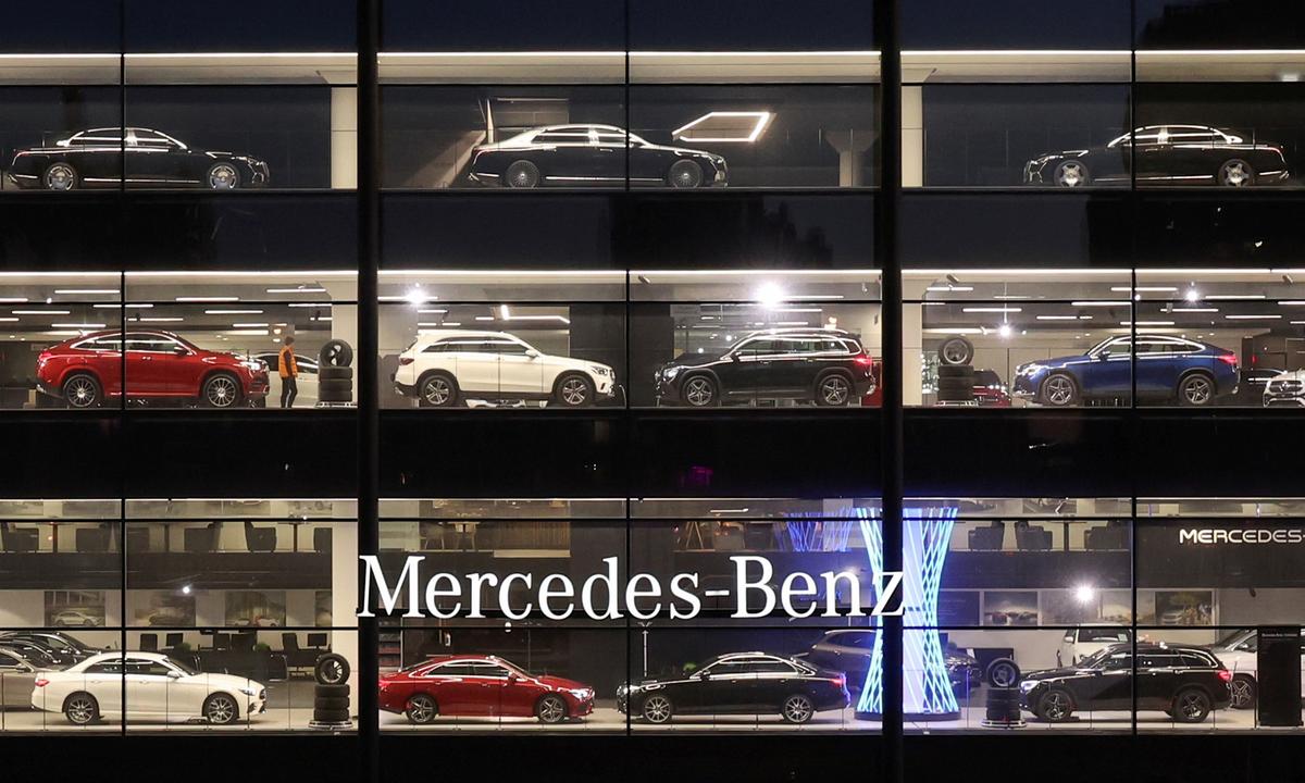 Mercedes-Benz Sells 2.05 Million Passenger Cars in 2022