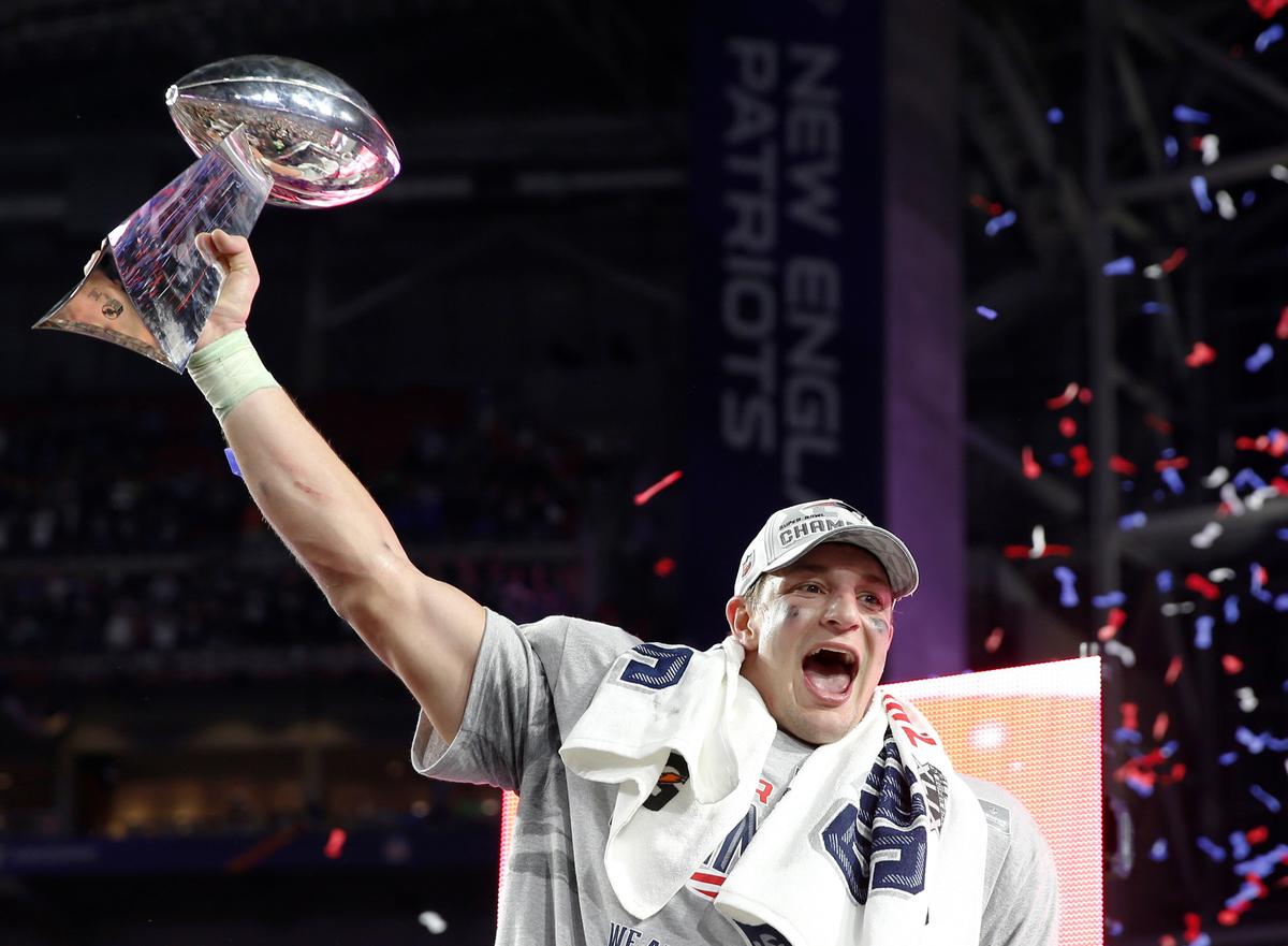 Gronkowski Predicts Buffalo’s Season of Strife Ending in Super Bowl Glory