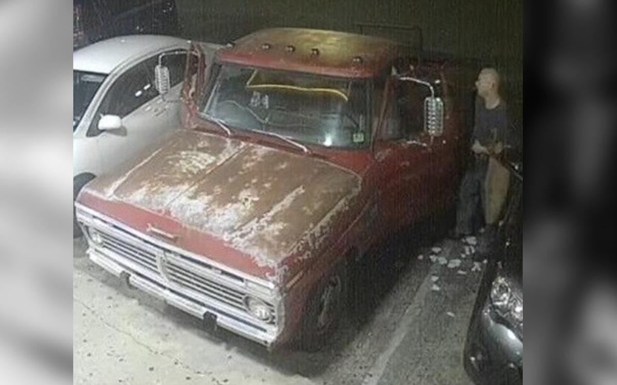 Houston Police Question Armed Restaurant Patron Who Shot Dead Suspected Robber