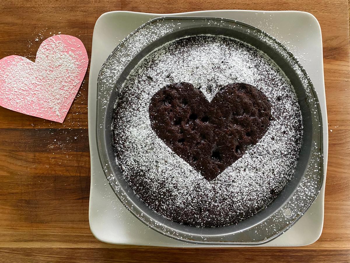 Fear of Baking? This Very Easy, Really Good Cake Recipe Can Help