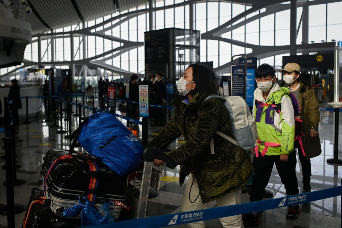Countries Tighten Entry Restrictions in Response to China’s COVID Surge