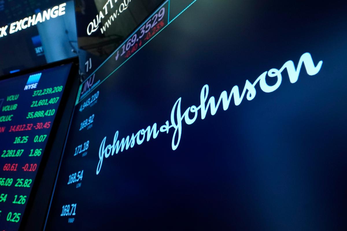 J&J Tops 4th-Quarter Earnings Forecasts as Profit, Revenue Slip