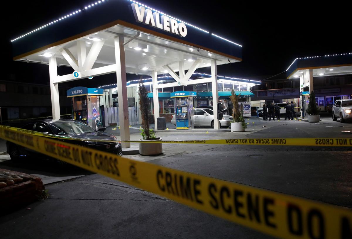Shootout at Oakland Gas Station Kills 1, Wounds 8 People